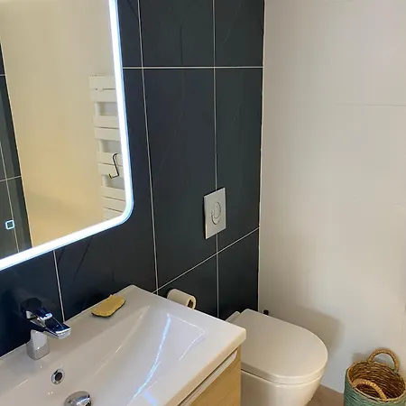 Apartment Independant Dans Propriete Au Coeur Du Beaujolais
