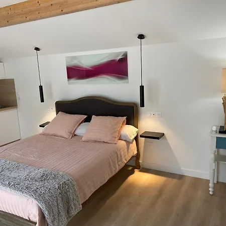 Apartment Independant Dans Propriete Au Coeur Du Beaujolais